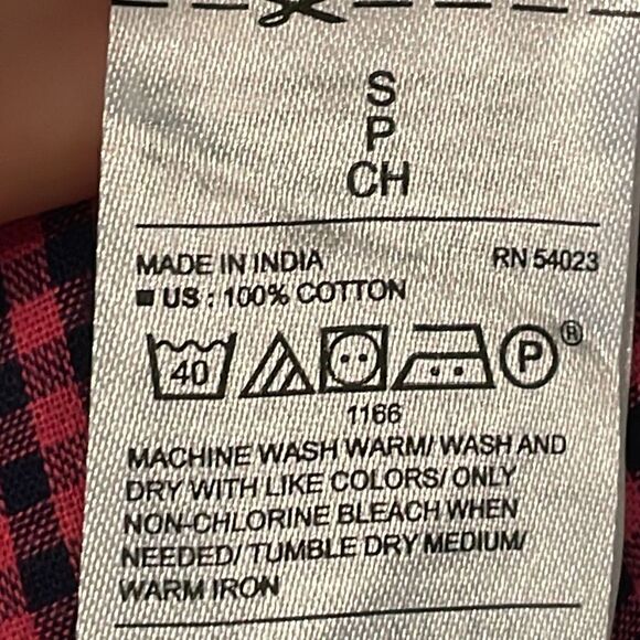 Old Navy pink and black check button up shirt size S - Picture 11 of 12